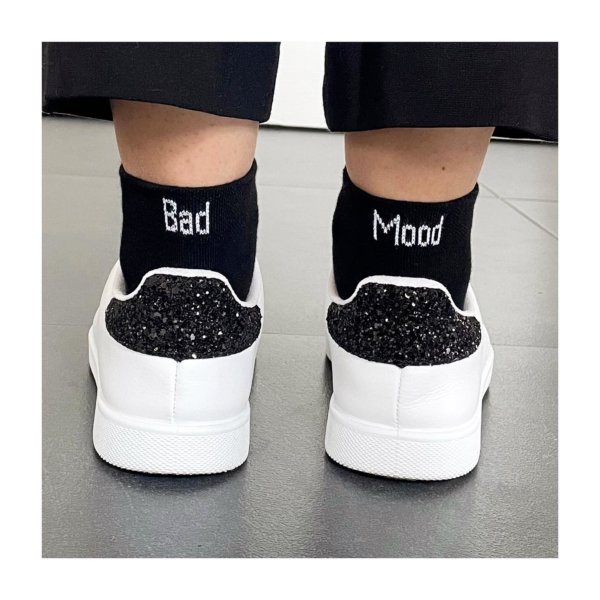chaussettes noires bad mood zoom