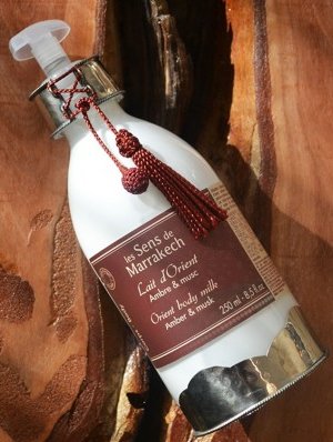 lait dorient pour le corps ambre musc