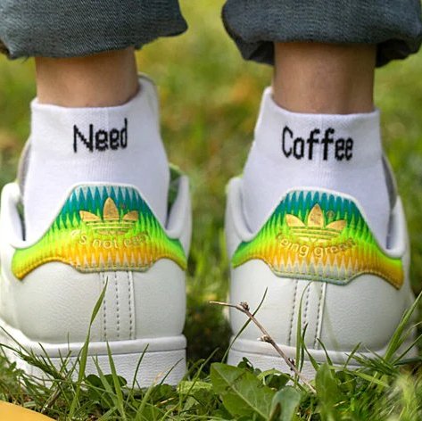 chaussettes blanches need coffee
