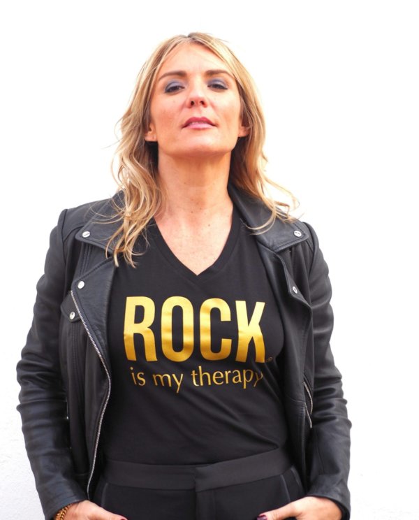 t shirt rock is my therapy noir