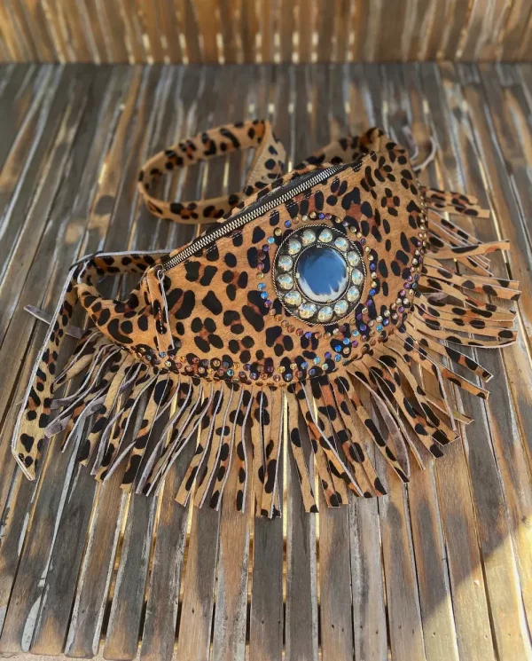 banane-franges-motif-leo-face