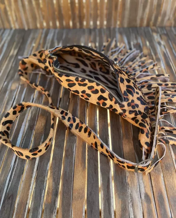 banane-franges-motif-leo-interieur