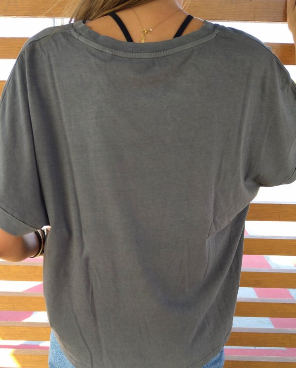 t-shirt-loose-rock-is-my-therapy-gris-used-ecriture-black-dos