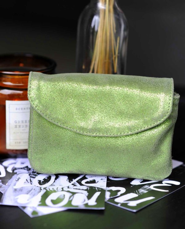 mini-pochette-suede-shinny-green-shinny-face