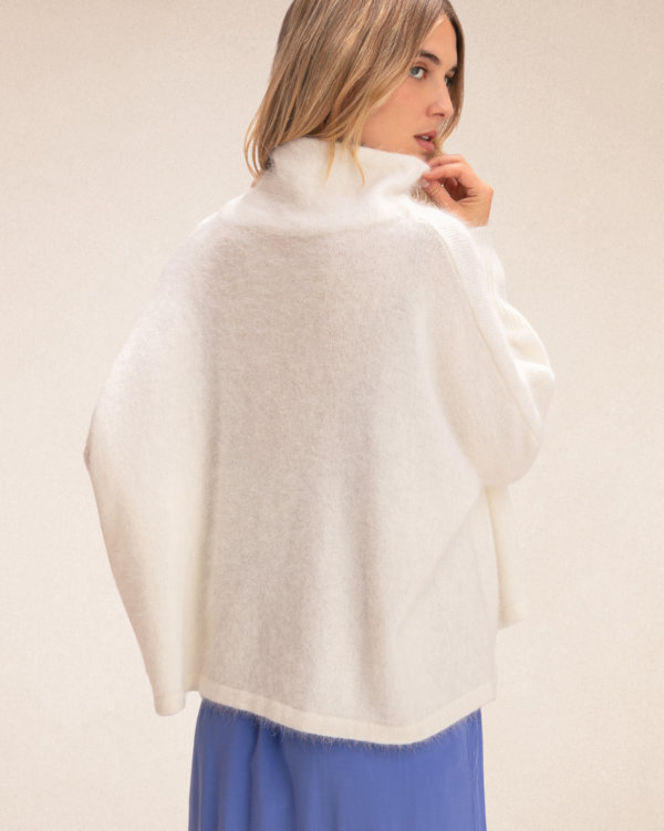 pull-fluffy-malou-vanilla-dos