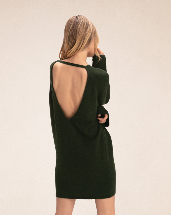 robe-pull-cindy-hk-green-dos-zoom