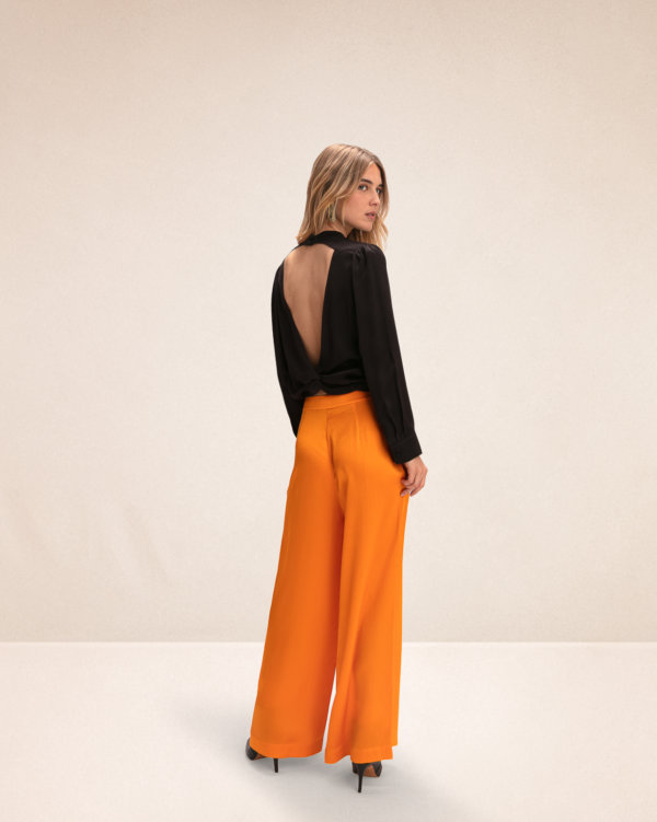 top-dos-a-nouer-dune-black-profil